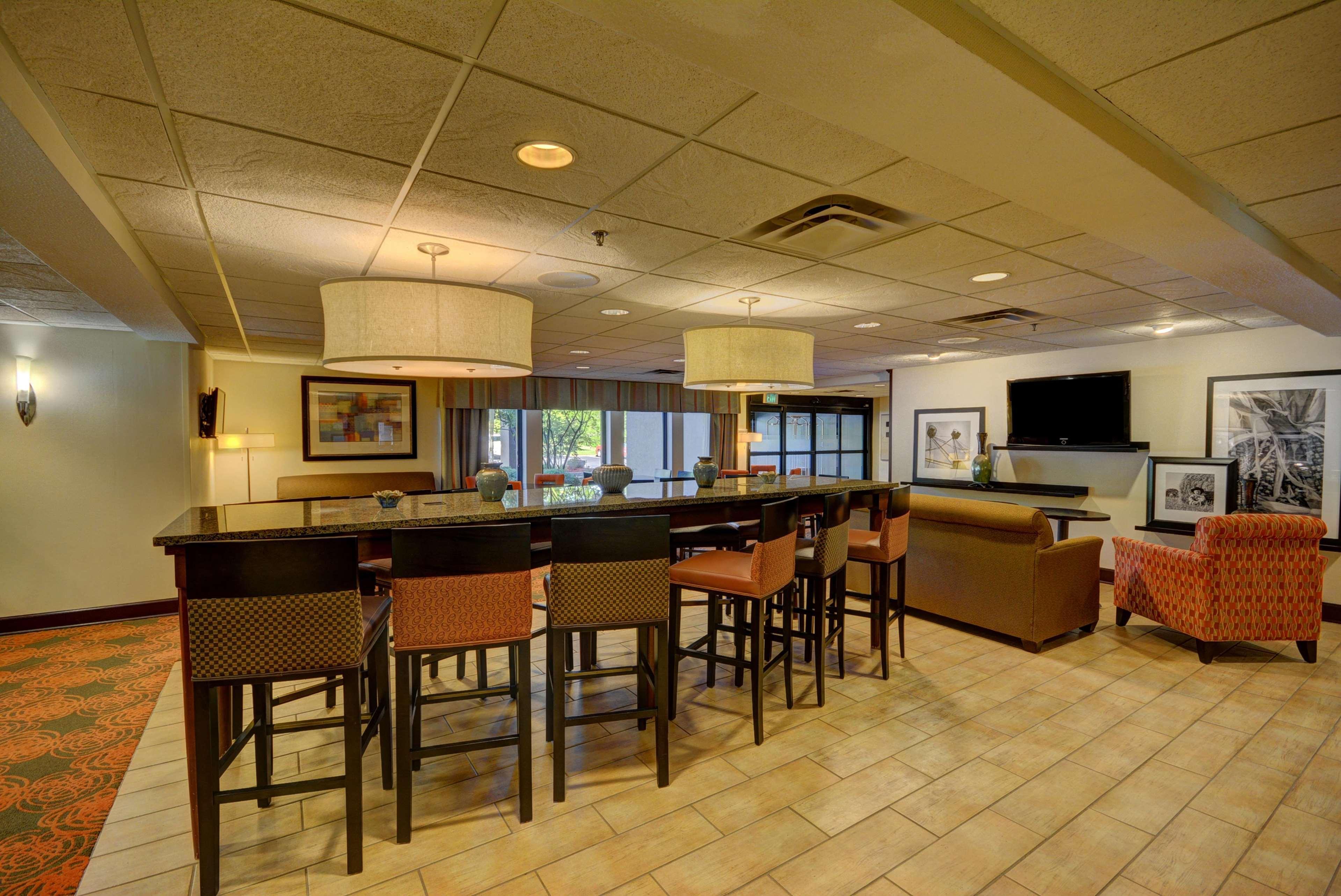 Hampton By Hilton Indianapolis-south Southport