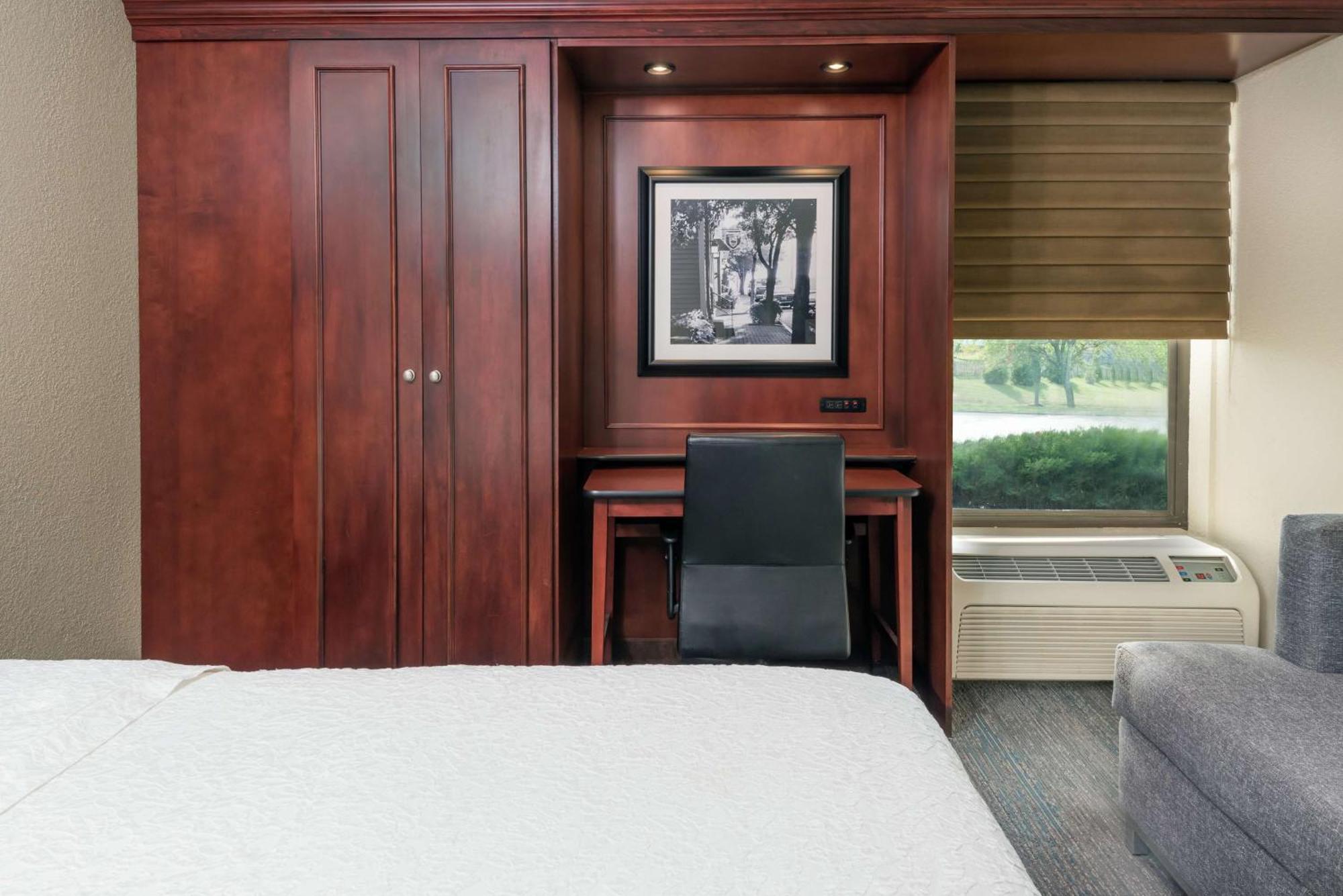 Hotel Hampton By Hilton Indianapolis-south 3*